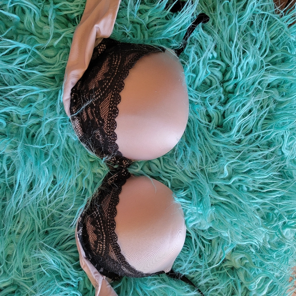 Victorias secret miraculous plunge